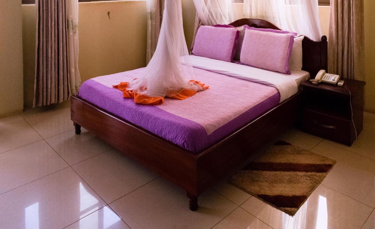 Kahondo Buffalo Hotel Kampala Makerere Extérieur photo
