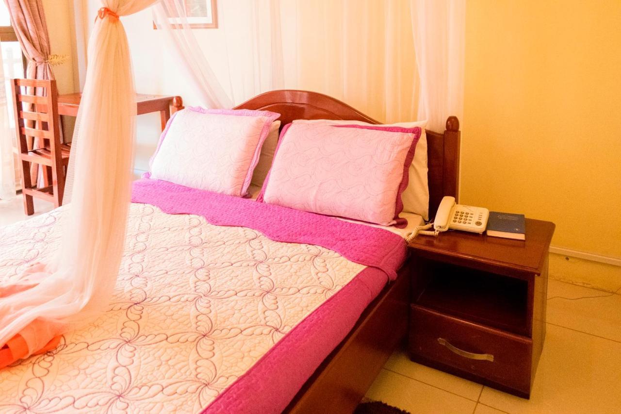 Kahondo Buffalo Hotel Kampala Makerere Extérieur photo