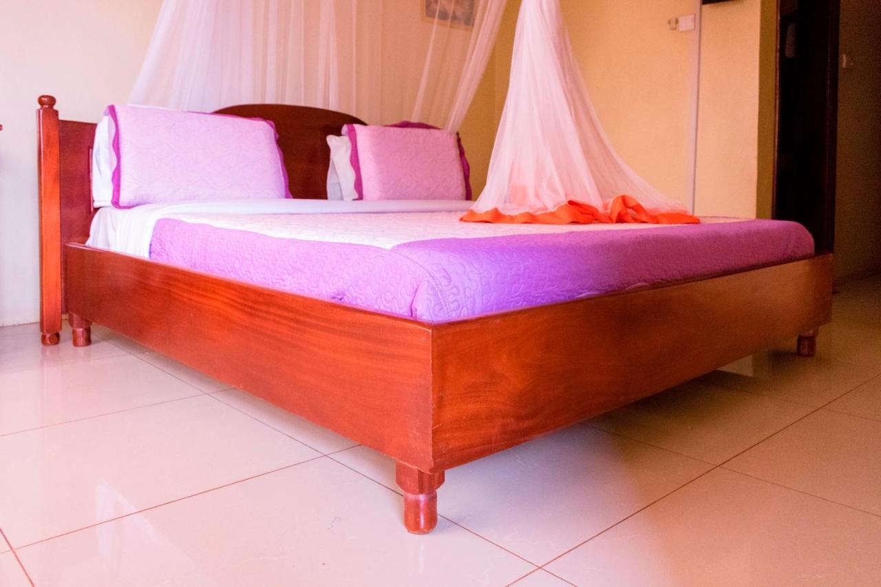 Kahondo Buffalo Hotel Kampala Makerere Extérieur photo